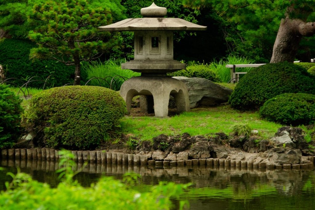 How To Create A Zen Garden In The British Climate